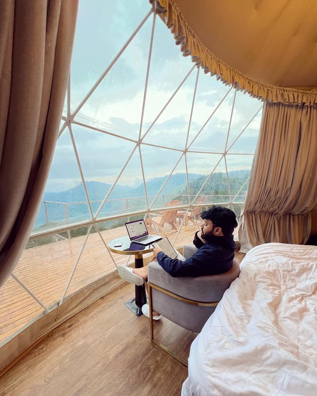 Sajid Manzur working remotely